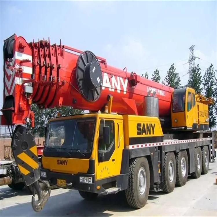 淅川附近工地哪里有吊车出租|应急吊装服务|24小时灵活调度